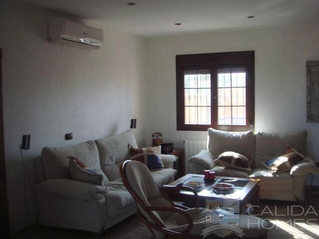 5 soveværelse Villa til salg i Antas med swimmingpool - € 580.000 (Ref: 8855608)