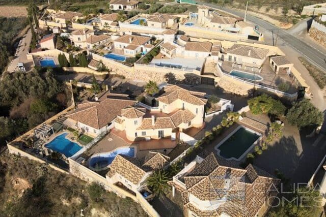 5 slaapkamer Villa te koop in Arboleas met zwembad - € 365.000 (Ref: 8855620)