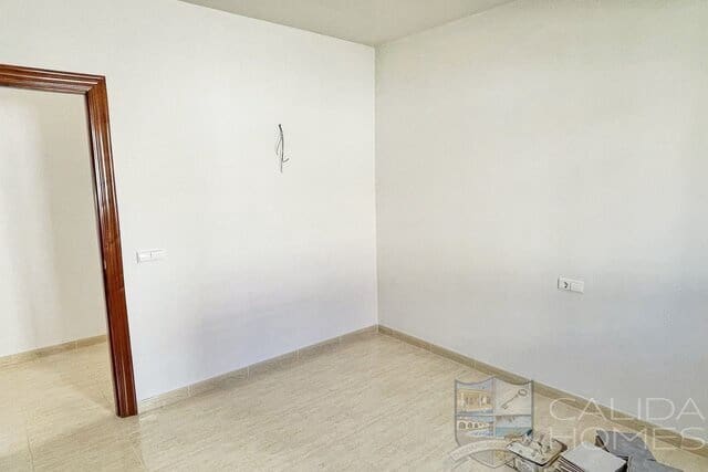 4 sovrum Villa till salu i Oria - 176 000 € (Ref: 8917372)