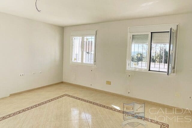 4 sovrum Villa till salu i Oria - 176 000 € (Ref: 8917372)