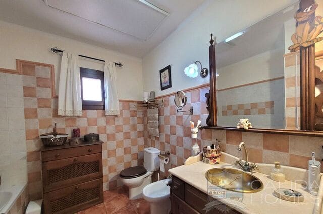 3 bedroom Villa for sale in Mojacar with pool - € 398,000 (Ref: 8920130)