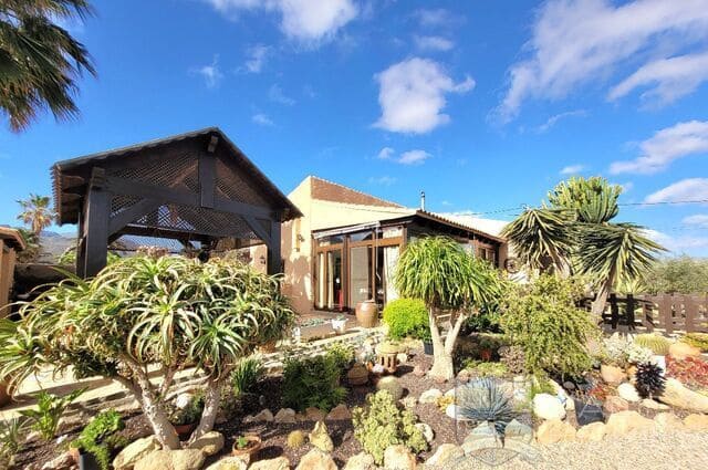 3 bedroom Villa for sale in Mojacar with pool - € 398,000 (Ref: 8920130)