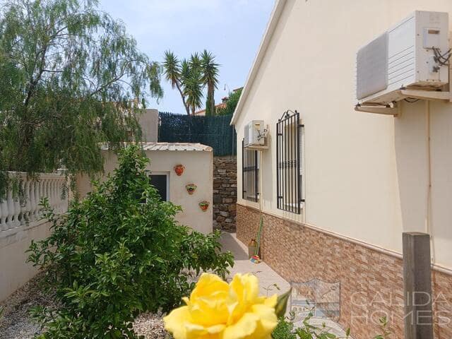 3 bedroom Villa for sale in Arboleas with pool garage - € 188,950 (Ref: 9033215)
