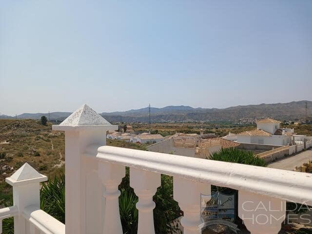 3 Zimmer Villa zu verkaufen in Arboleas mit Pool Garage - 254.950 € (Ref: 9033276)