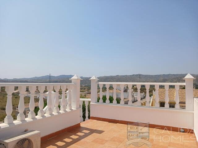 3 Zimmer Villa zu verkaufen in Arboleas mit Pool Garage - 254.950 € (Ref: 9033276)