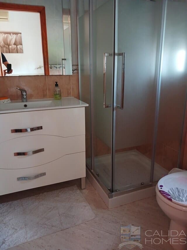 Chalet de 3 habitaciones en Arboleas en venta con piscina garaje - 254.950 € (Ref: 9033276)