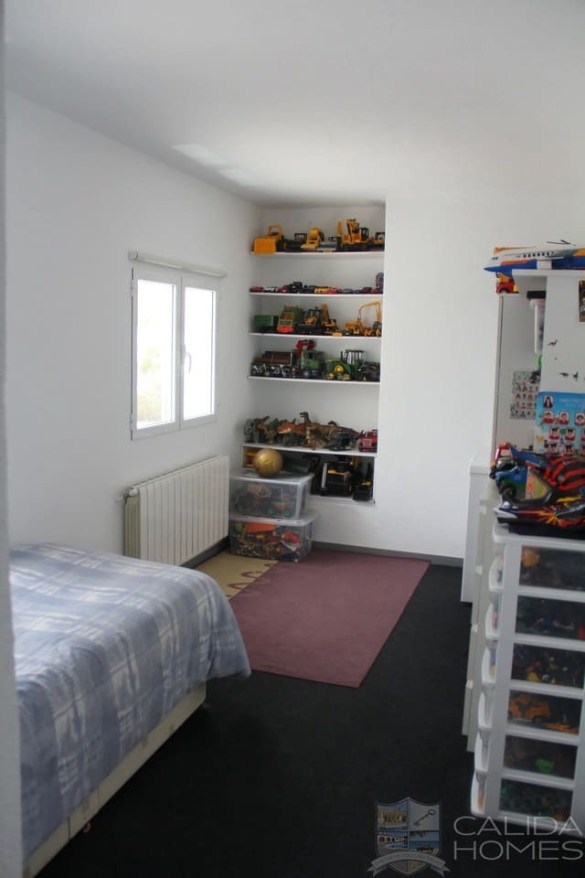 3 sovrum Villa till salu i Oria - 198 950 € (Ref: 9207660)