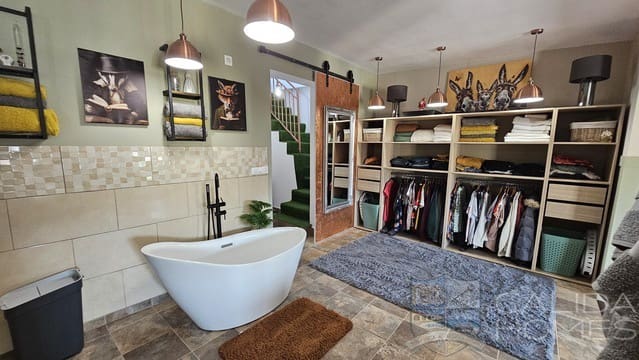 4 camera da letto Casa in vendita in Cantoria - 199.950 € (Rif: 9242069)