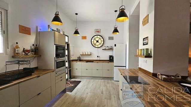 4 camera da letto Casa in vendita in Cantoria - 199.950 € (Rif: 9242069)