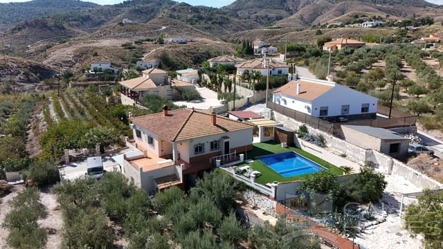 3 soveværelse Villa til salg i Cantoria med swimmingpool - € 239.950 (Ref: 9283931)