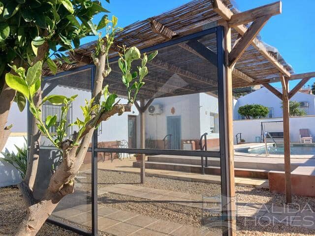 3 bedroom Villa for sale in Arboleas with pool - € 275,000 (Ref: 9402407)