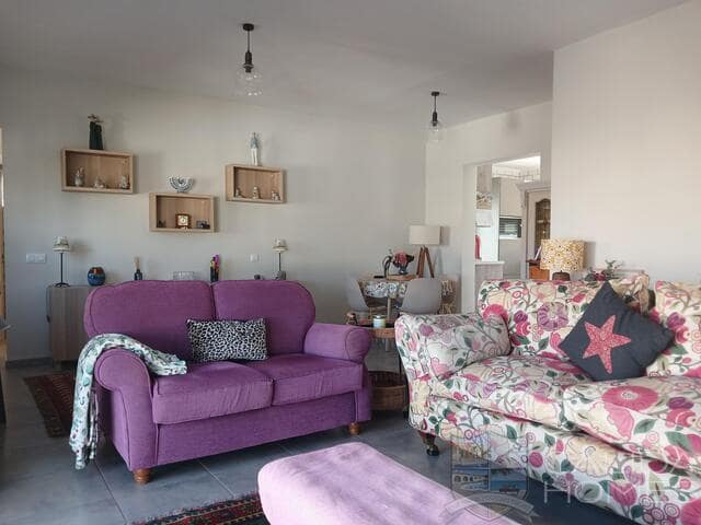 3 bedroom Villa for sale in Arboleas with pool - € 275,000 (Ref: 9402407)