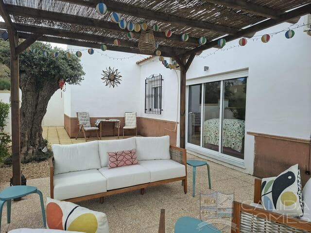 3 bedroom Villa for sale in Arboleas with pool - € 275,000 (Ref: 9402407)