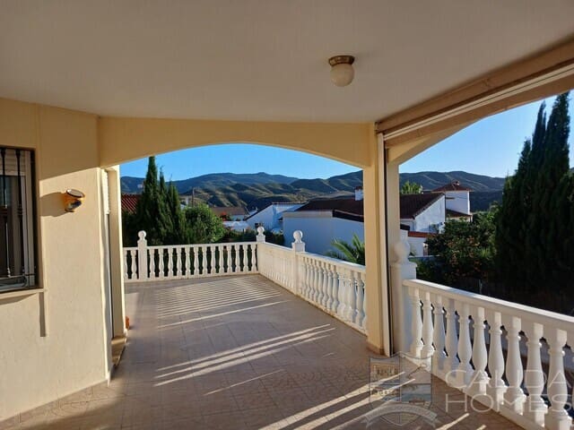 3 quarto Moradia para venda em Arboleas com piscina - 284 950 € (Ref: 9426486)