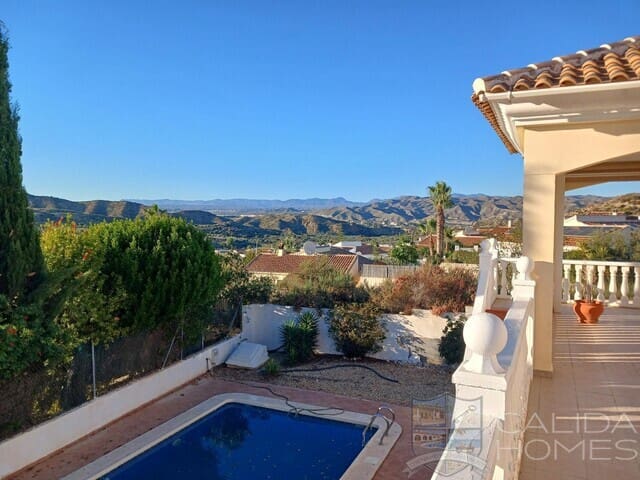 3 quarto Moradia para venda em Arboleas com piscina - 284 950 € (Ref: 9426486)