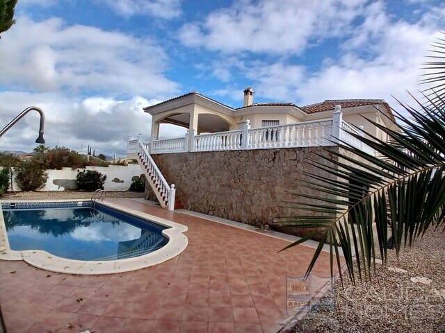 3 quarto Moradia para venda em Arboleas com piscina - 284 950 € (Ref: 9426486)