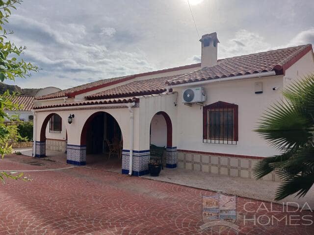 4 slaapkamer Villa te koop in Arboleas met zwembad - € 249.950 (Ref: 9438795)