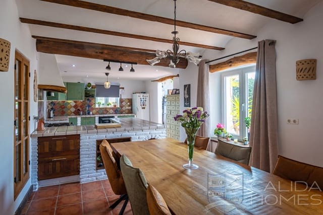 8 soveværelse Finca/Landehus til salg i Arroyo Medina - € 495.000 (Ref: 9446783)