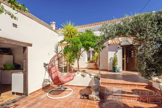 8 soveværelse Finca/Landehus til salg i Arroyo Medina - € 495.000 (Ref: 9446783)
