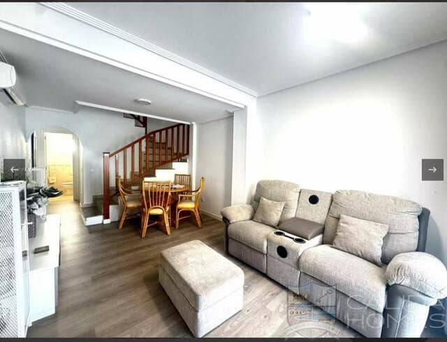 3 soverom Hus til salgs i Los Alcazares med svømmebasseng - € 130 000 (Ref: 9453498)