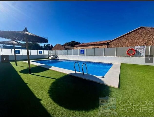 3 camera da letto Casa in vendita in Centro, Los Alcázares con piscina - 130.000 € (Rif: 9453498)