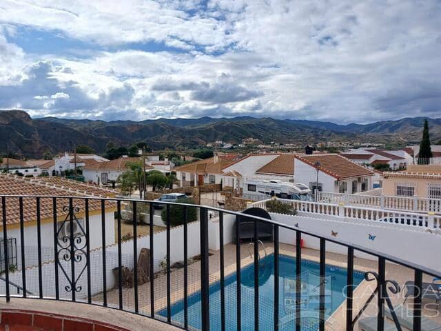 4 bedroom Villa for sale in Arboleas with pool - € 329,950 (Ref: 9488533)