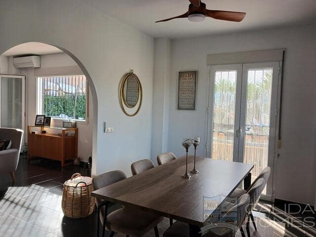 4 bedroom Villa for sale in Arboleas with pool - € 349,950 (Ref: 9489950)