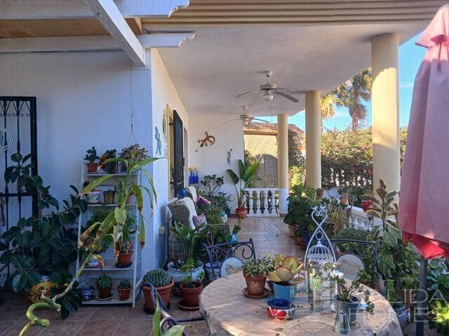 4 makuuhuone Huvila myytävänä paikassa Arboleas mukana uima-altaan - 299 950 € (Ref: 9495524)