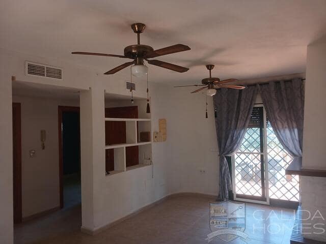 3 bedroom Villa for sale in La Alfoquia with pool garage - € 185,000 (Ref: 9538670)