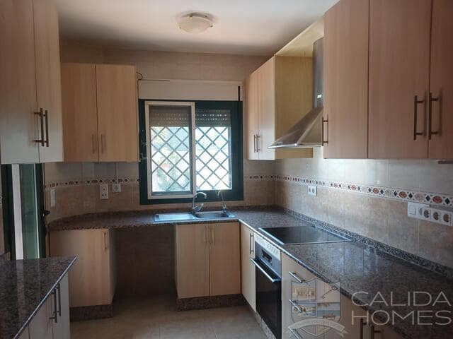 3 bedroom Villa for sale in La Alfoquia with pool garage - € 185,000 (Ref: 9538670)