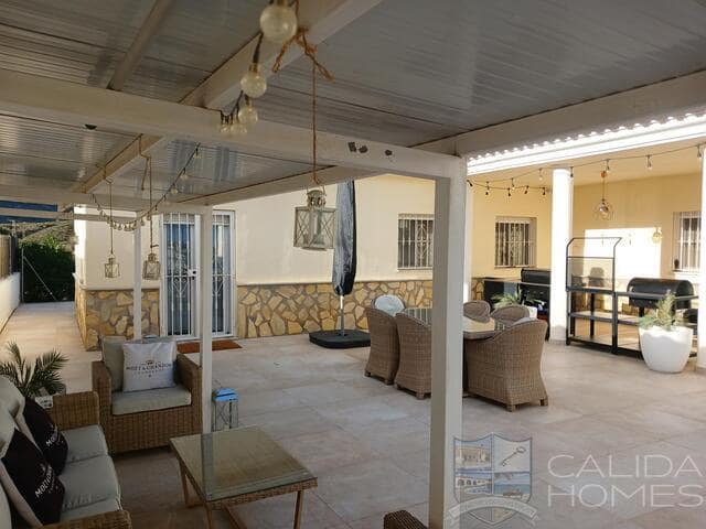 3 sovrum Villa till salu i Zurgena med pool - 295 000 € (Ref: 9541813)