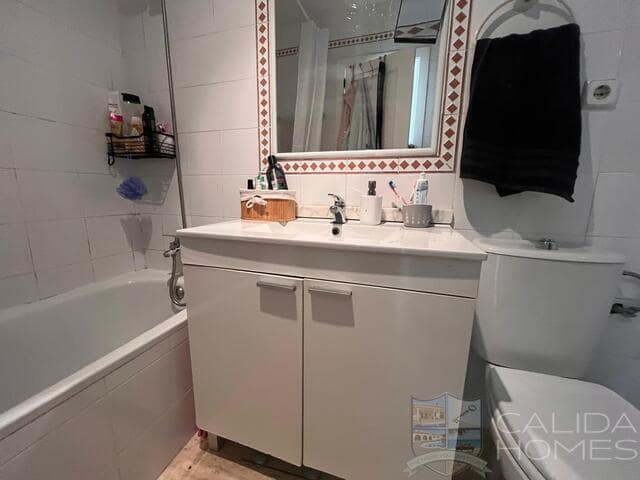 2 slaapkamer Appartement te koop in Torre de la Horadada met zwembad - € 265.000 (Ref: 9562544)