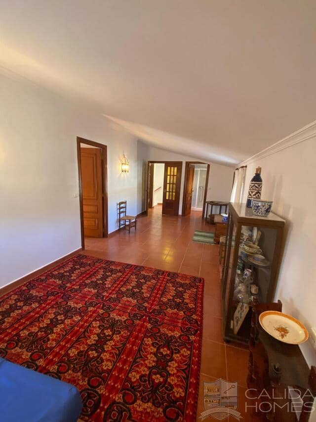 3 bedroom Finca/Country House for sale in Velez-Rubio - € 180,000 (Ref: 9722621)