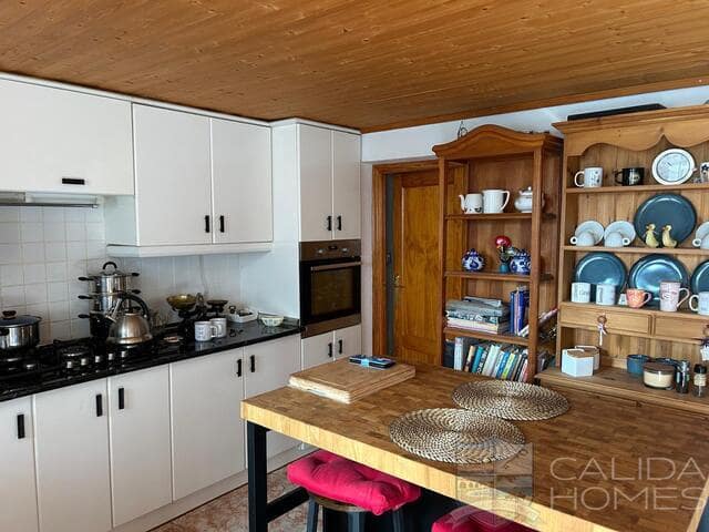 5 Zimmer Haus zu verkaufen in Velez-Rubio - 99.950 € (Ref: 9722623)