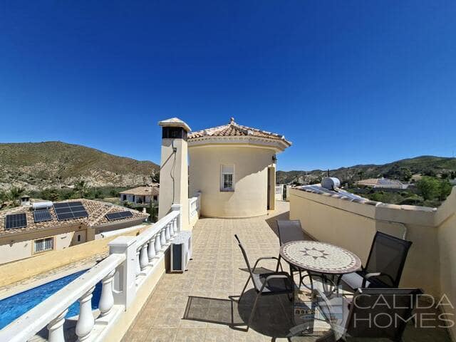 4 bedroom Villa for sale in Arboleas with pool garage - € 359,950 (Ref: 9753485)