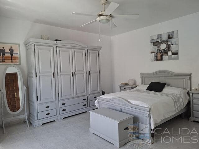 Chalet de 4 habitaciones en Arboleas en venta con piscina garaje - 349.950 € (Ref: 9753555)