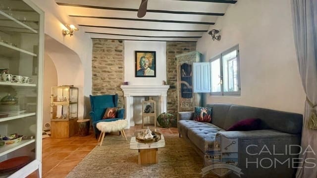 4 slaapkamer Finca/Landhuis te koop in Cantoria met zwembad - € 325.000 (Ref: 9782224)