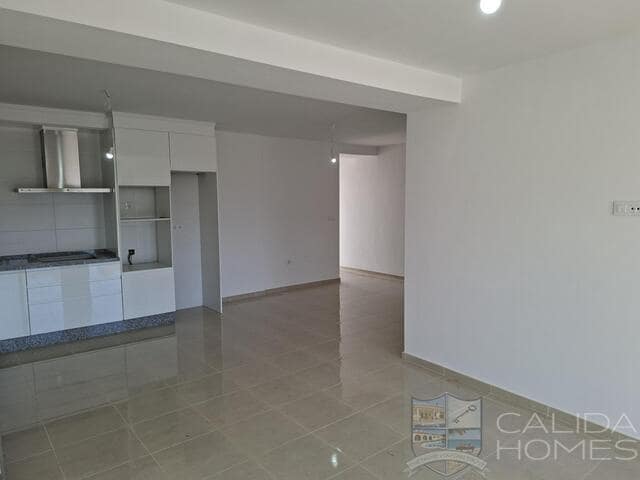4 bedroom Townhouse for sale in La Alfoquia with garage - € 189,000 (Ref: 9787531)
