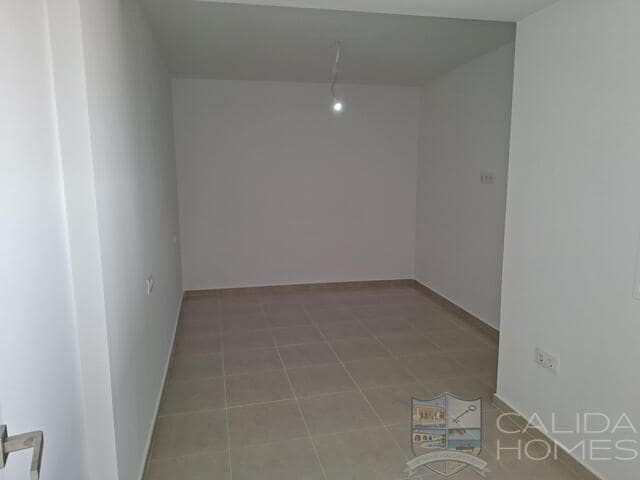 4 bedroom Townhouse for sale in La Alfoquia with garage - € 189,000 (Ref: 9787531)