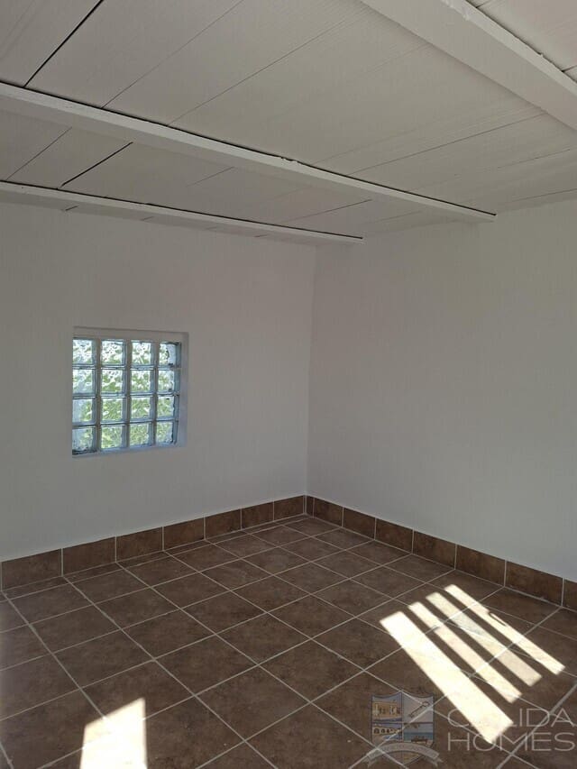 4 bedroom Townhouse for sale in La Alfoquia with garage - € 189,000 (Ref: 9787531)