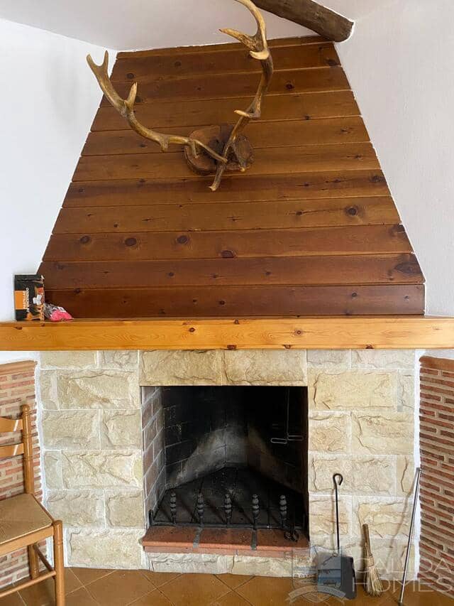 3 sovrum Hus till salu i Oria - 85 000 € (Ref: 9800028)