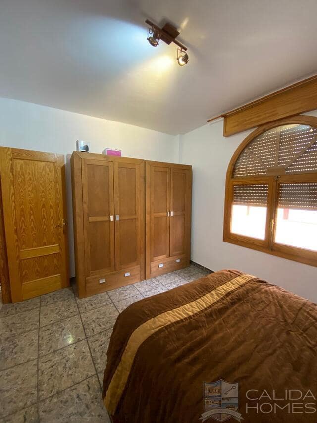 3 sovrum Hus till salu i Oria - 85 000 € (Ref: 9800028)