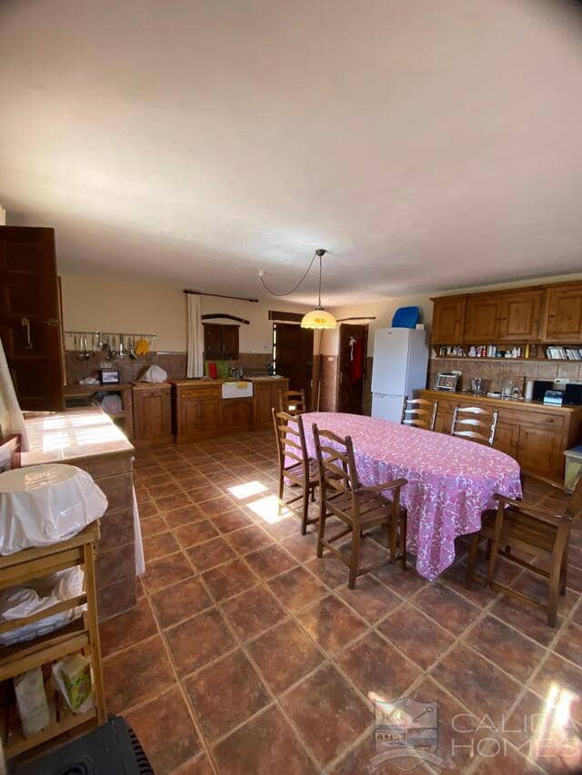 4 quarto Quinta/Casa Rural para venda em Oria com piscina - 169 000 € (Ref: 9805369)