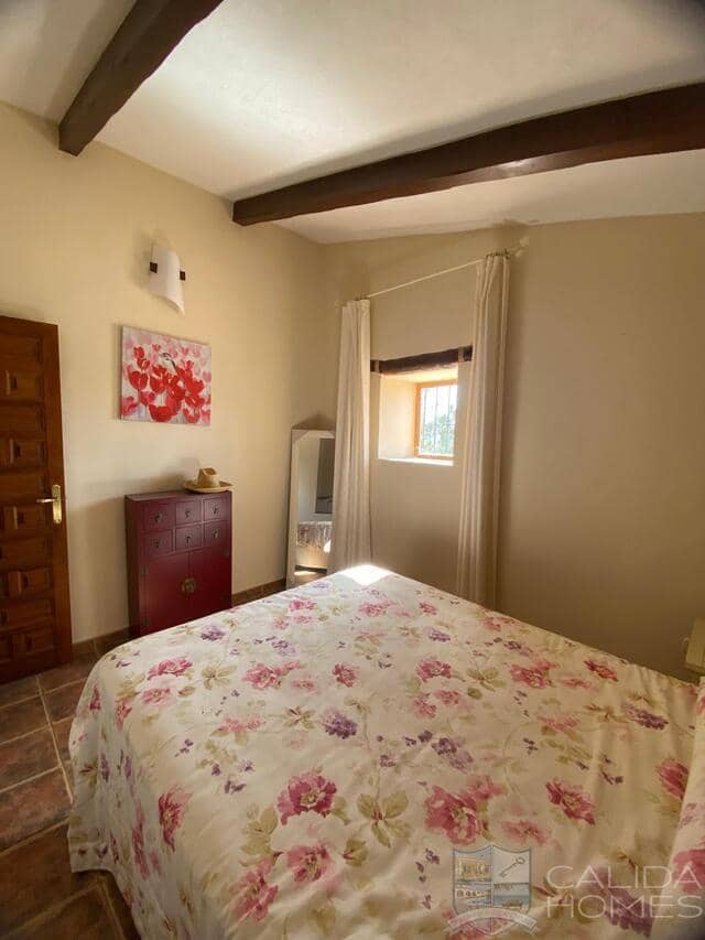 4 quarto Quinta/Casa Rural para venda em Oria com piscina - 169 000 € (Ref: 9805369)