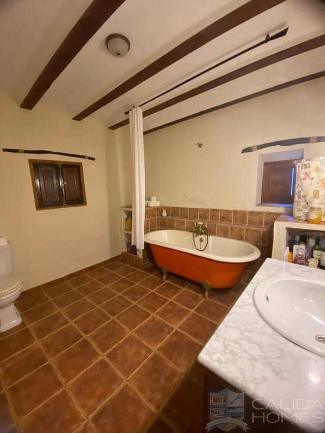 4 quarto Quinta/Casa Rural para venda em Oria com piscina - 169 000 € (Ref: 9805369)