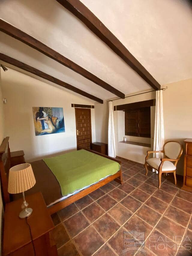 4 quarto Quinta/Casa Rural para venda em Oria com piscina - 169 000 € (Ref: 9805369)