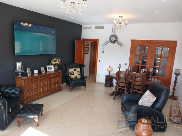 4 slaapkamer Villa te koop in Partaloa met zwembad garage - € 359.950 (Ref: 9807105)