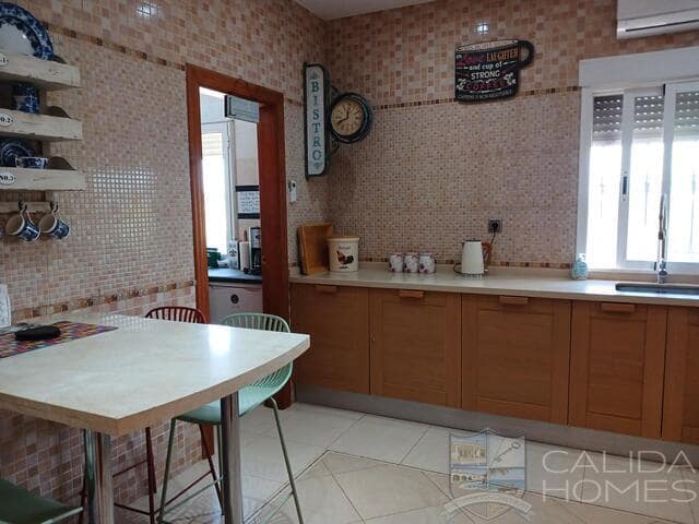 4 slaapkamer Villa te koop in Partaloa met zwembad garage - € 359.950 (Ref: 9807105)