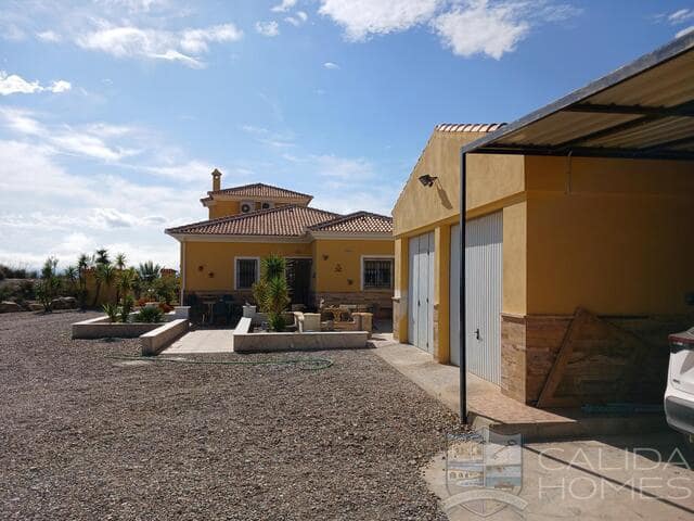 4 quarto Moradia para venda em Partaloa com piscina garagem - 359 950 € (Ref: 9807105)