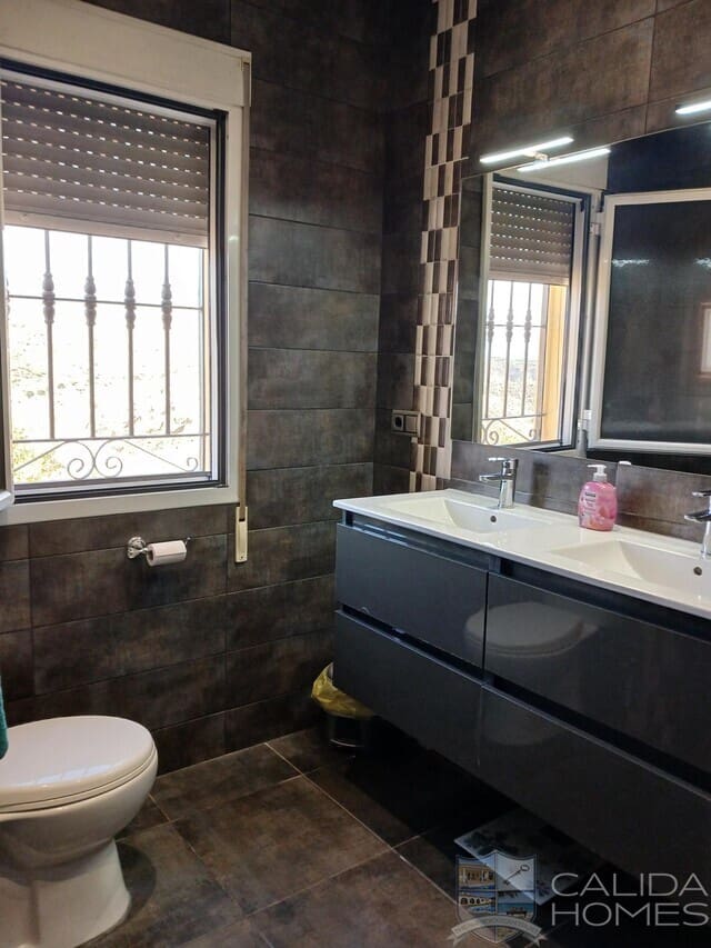 4 slaapkamer Villa te koop in Partaloa met zwembad garage - € 359.950 (Ref: 9807105)